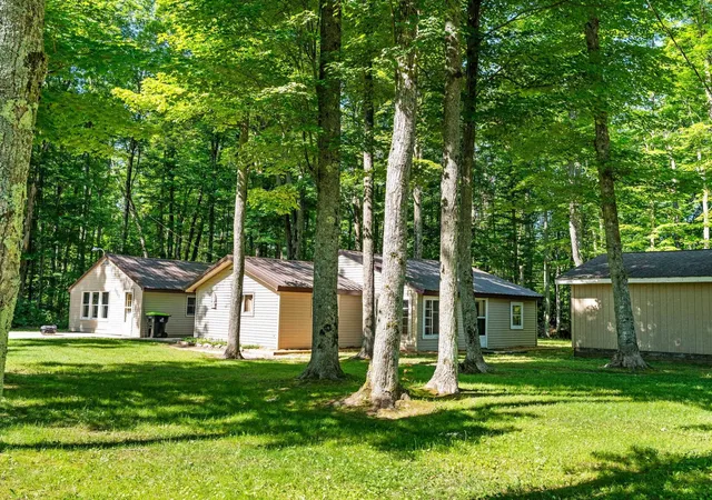 2nd image of 5251 E Shore Dr, Kalkaska, MI 49646 | MLS# 80070916