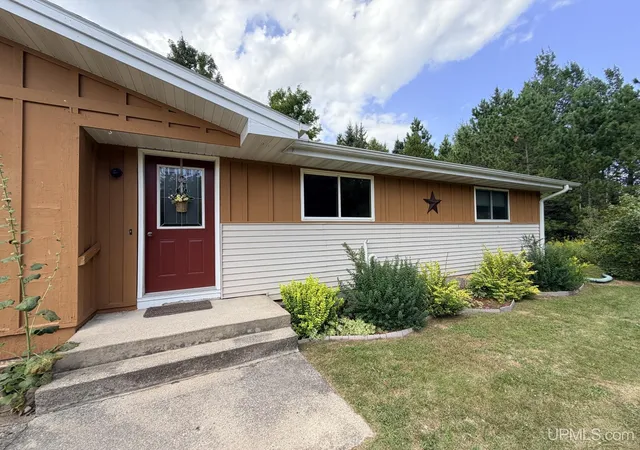 3rd image of N3109 M-67 Hwy, Chatham, MI 49816 | MLS# 50219254