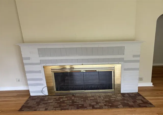 Photo 3 of Sale Pending at 298 Mckinley Ave, Battle Creek, MI 49017 | MLS# 70550743 | Listing updated on 2026-08-13