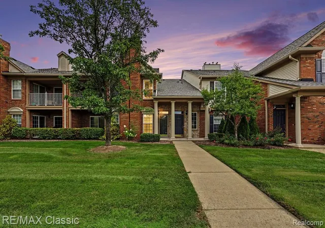 2nd image of 3626 Oakmonte Blvd, Rochester, MI 48306 4791 | MLS# 61023425