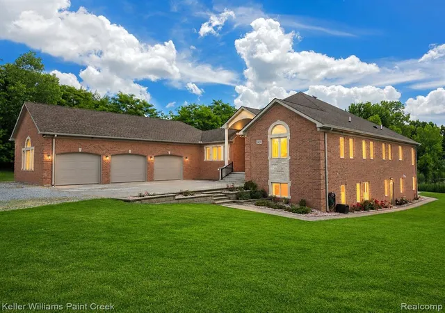 Photo 3 of Single family home for sale at 2400 Inwood Rd, Washington, MI 48095 | MLS# 61005518 | Listing updated on 2026-07-07
