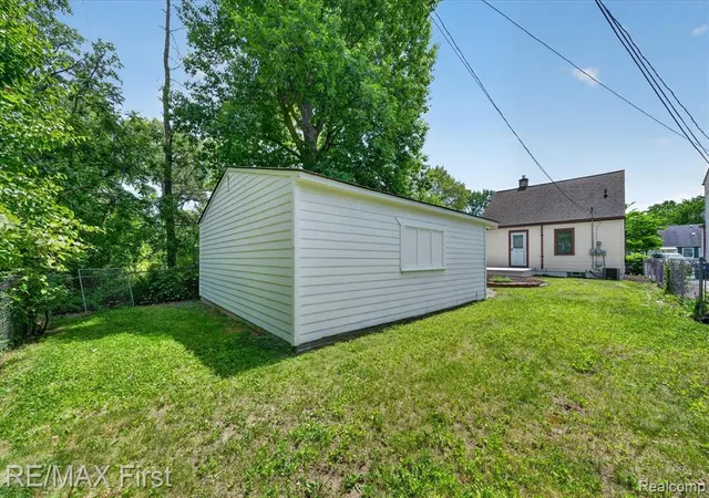 Homes for sale in Redford, MI | 25028 Midland, Redford, MI 48239 | MLS# 61005737