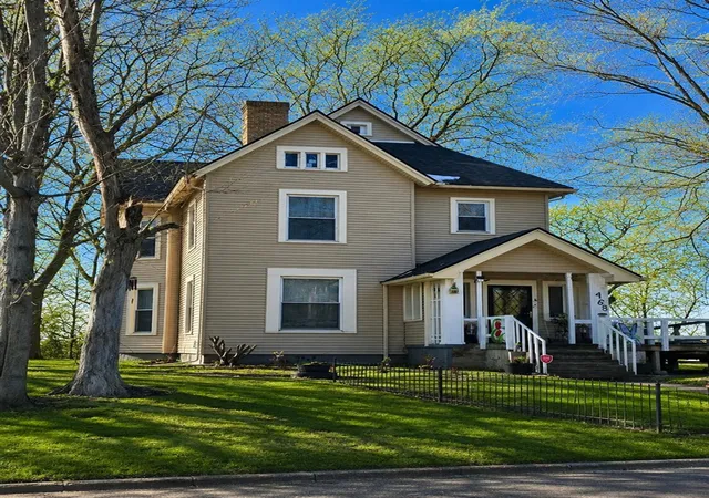 1st image of 468 Colfax Ave, Benton Harbor, MI 49022 | MLS# 70508145
