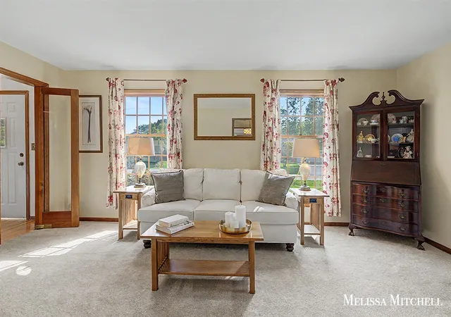 Photo 3 of Sale Pending at 1705 Ridgewood Ave, Grand Rapids, MI 49506 | MLS# 70555112 | Listing updated on 2026-08-30