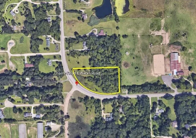 Homes for sale in Commerce Twp, MI | 2610 N Wixom Rd, Commerce Twp, MI 48382 | MLS# 70507370