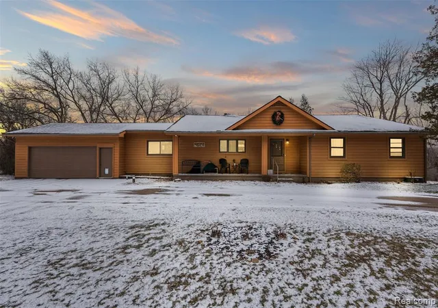 1st image of 9130 Bayfield Ln, Brighton, MI 48116 6726 | MLS# 60982081