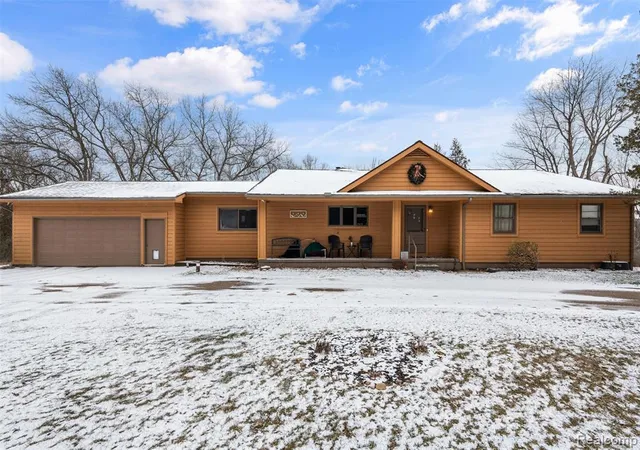2nd image of 9130 Bayfield Ln, Brighton, MI 48116 6726 | MLS# 60982081