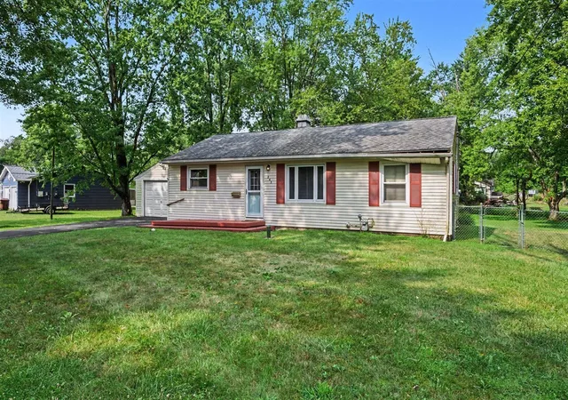 2nd image of 243 Creekview Dr, Battle Creek, MI 49037 | MLS# 70551476