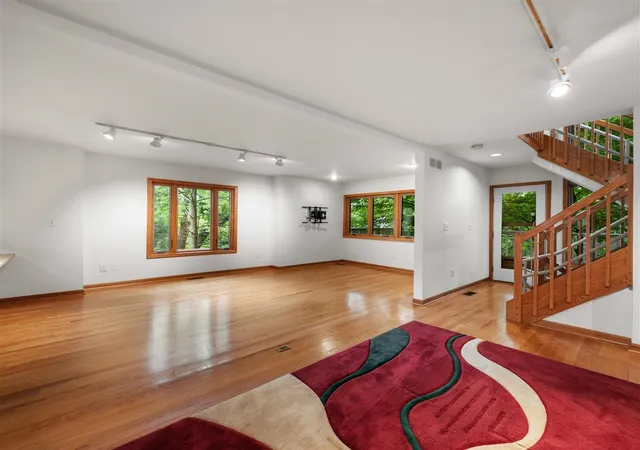 4th image of 651 N 5Th Ave, Ann Arbor, MI 48104 | MLS# 70524186
