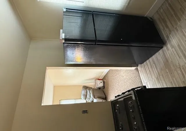 4th image of 21554 W Davison St, Detroit, MI 48223 | MLS# 60986898