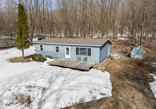 Homes for sale in Benzonia, MI | 6856 River St, Benzonia, MI 49616 | MLS# 70522306
