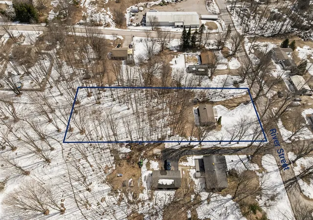 Homes for sale in Benzonia, MI | 6856 River St, Benzonia, MI 49616 | MLS# 70522306