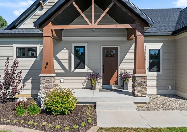 Photo 3 of Single family home for sale at 6691 Yamoto Way, Fennville, MI 49408 | MLS# 70548000 | Listing updated on 2026-09-10