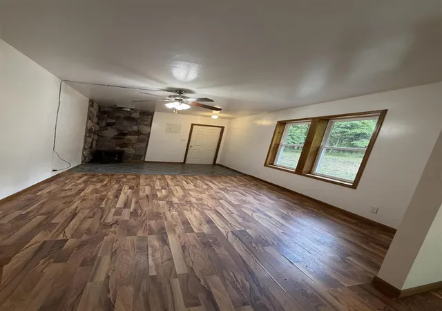 Photo 4 of Single family home for sale at 6637 White Rd, Muskegon, MI 49442 | MLS# 70555568 | Listing updated on 2026-08-29