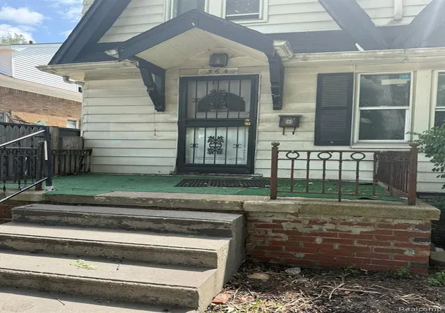 Photo 1 of Sale Pending at 13644 Linnhurst St, Detroit, MI 48205 2849 | MLS# 61014966 | Listing updated on 2026-10-01
