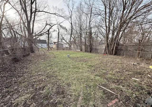 13th image of 8855 Stout St, Detroit, MI 48228 | MLS# 60981475