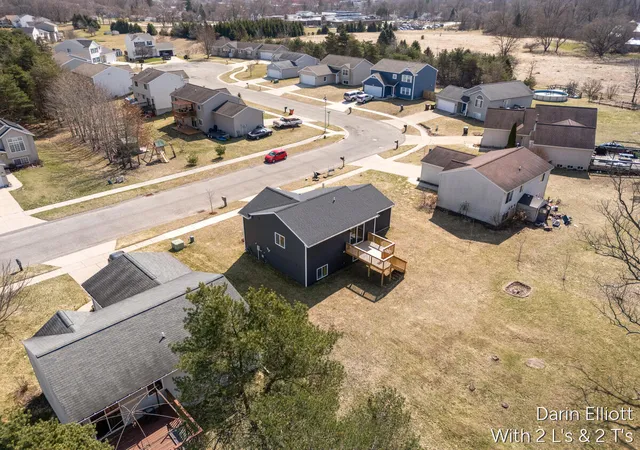 Homes for sale in Belding, MI | 749 Pine Ridge Dr, Belding, MI 48809 | MLS# 70522494