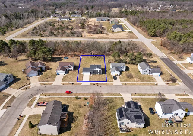 Homes for sale in Belding, MI | 749 Pine Ridge Dr, Belding, MI 48809 | MLS# 70522494
