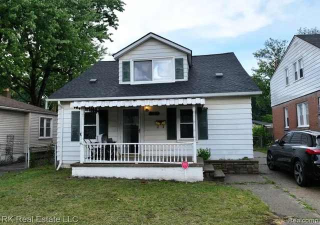 38th image of 1125 E Hayes Ave, Hazel Park, MI 48030 | MLS# 61001214