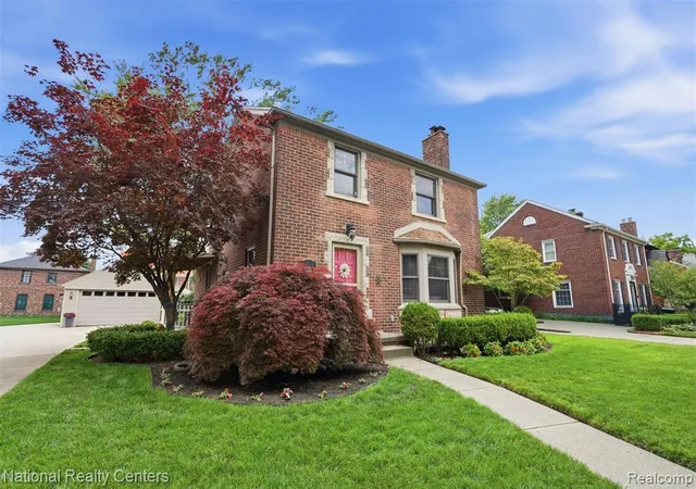 Homes for sale in Grosse Pointe Farms, MI | 169 Mckinley Ave, Grosse Pointe Farms, MI 48236 | MLS# 61004339