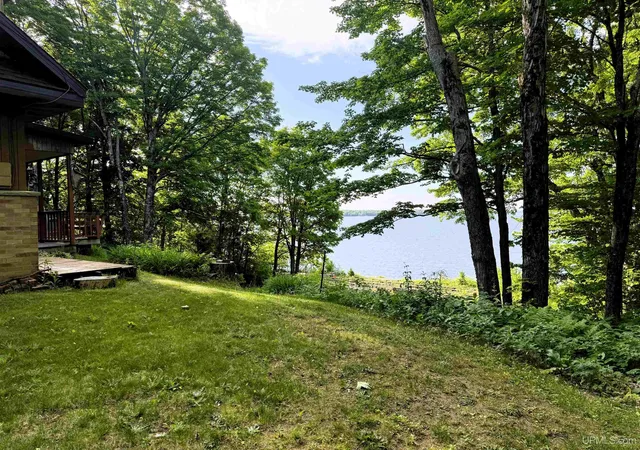 Homes for sale in Bergland, MI | 16844 Goose Lane Rd, Bergland, MI 49910 | MLS# 50210371