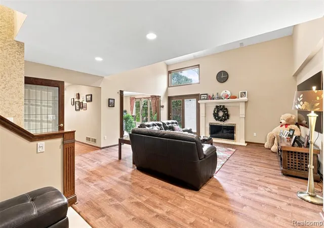Photo 3 of Single family home for sale at 2070 Reagan Dr, Rochester Hills, MI 48309 2978 | MLS# 61023093 | Listing updated on 2026-09-11