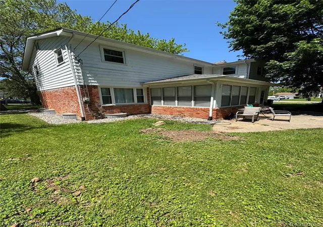 4th image of 6139 Pebbleshire Cir, Grand Blanc, MI 48439 | MLS# 60997122