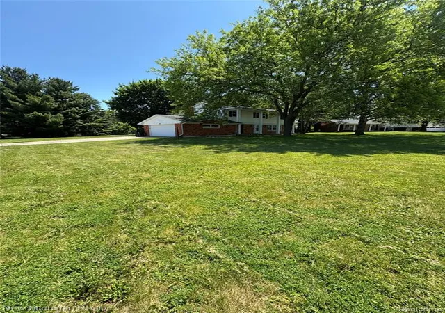 5th image of 6139 Pebbleshire Cir, Grand Blanc, MI 48439 | MLS# 60997122