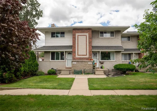 Homes for sale in Livonia, MI | 11026 Middlebelt Rd, Livonia, MI 48150 | MLS# 61005710