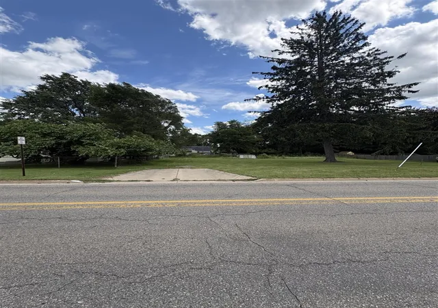 Photo 2 of Land for sale at 284 E Center St, Coloma, MI 49038 | MLS# 70543168 | Listing updated on 2026-09-01