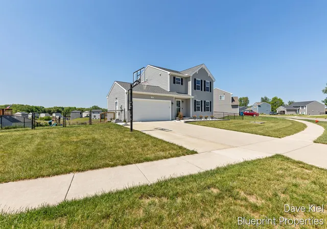 image of 445 Oak View Dr, Middleville, MI 49333 | MLS# 70553544