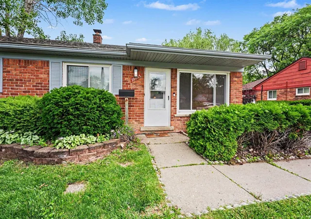 4th image of 28083 Stuart Ave, Southfield, MI 48076 | MLS# 70540217