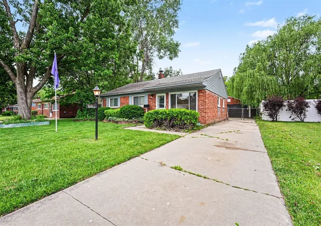 5th image of 28083 Stuart Ave, Southfield, MI 48076 | MLS# 70540217