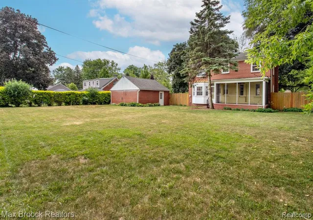 Homes for sale in Berkley, MI | 1852 Edgewood Blvd, Berkley, MI 48072 | MLS# 61001430