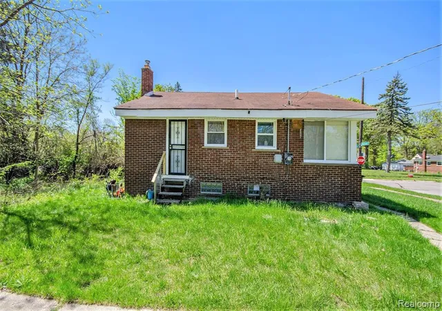 Homes for sale in Highland Park, MI | 20322 Charleston St, Highland Park, MI 48203 1086 | MLS# 60393805