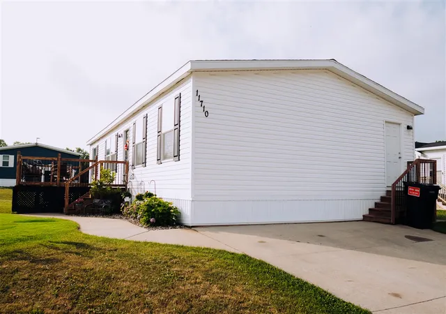 Photo 2 of Single family home for sale at 11710 Torrey Trl, Grand Rapids, MI 49534 | MLS# 70542454 | Listing updated on 2026-08-11