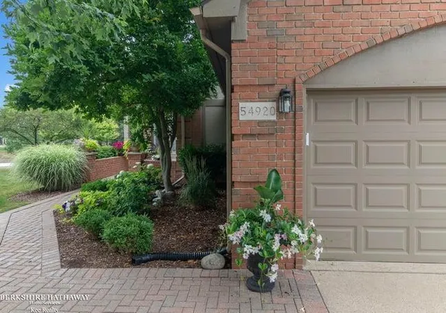 Photo 1 of Sale Pending at 54920 Hennington Ct, Shelby Township, MI 48316 | MLS# 50214032 | Listing updated on 2026-09-03