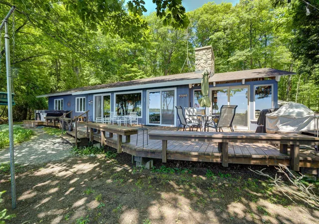 Homes for sale in Omena, MI | 4152 N Omena Point Rd, Omena, MI 49674 | MLS# 80067114