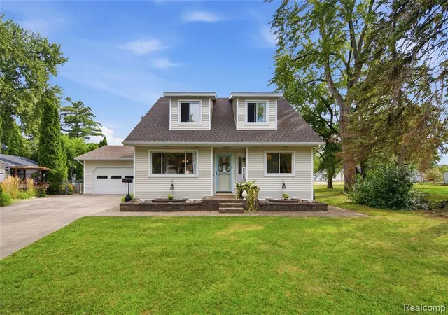 2nd image of 304 Rosemore Dr, Davison, MI 48423 | MLS# 61022816