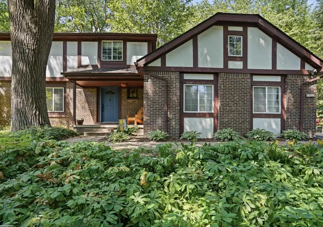 2nd image of 23011 Gill Rd Rd, Farmington Hills, MI 48335 | MLS# 50209998