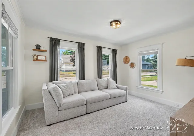 Homes for sale in Grand Rapids, MI | 234 Knapp St, Grand Rapids, MI 49505 | MLS# 70545320