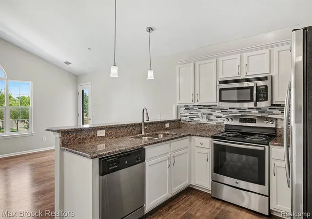 Photo 3 of Condo for sale at 49086 W Woods Dr, Utica, MI 48317 1855 | MLS# 61024315 | Listing updated on 2026-09-18