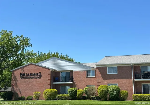 4th image of 32125 Beaconsfield St, Roseville, MI 48066