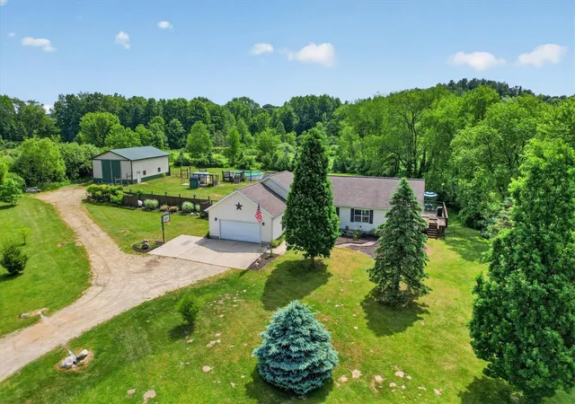 Homes for sale in Saranac, MI | 2869 Ridgecrest Dr, Saranac, MI 48881 | MLS# 70538728