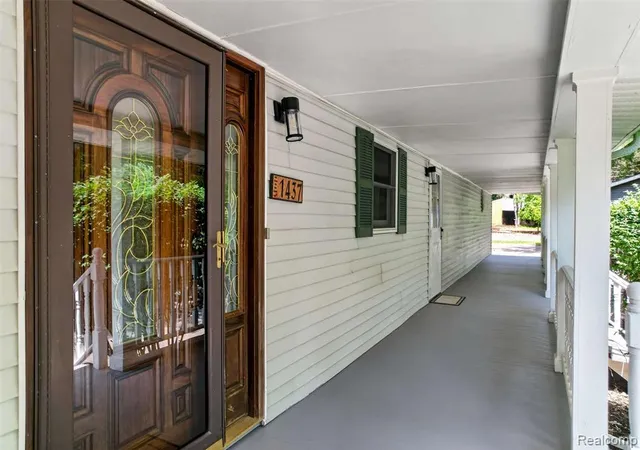 Photo 4 of Single family home for sale at 1437 E Cook Rd, Grand Blanc, MI 48439 8370 | MLS# 61010239 | Listing updated on 2026-09-02