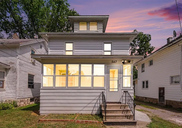 Photo 2 of Single family home for sale at 547 N Pleasant St, Jackson, MI 49202 | MLS# 70554014 | Listing updated on 2026-09-17