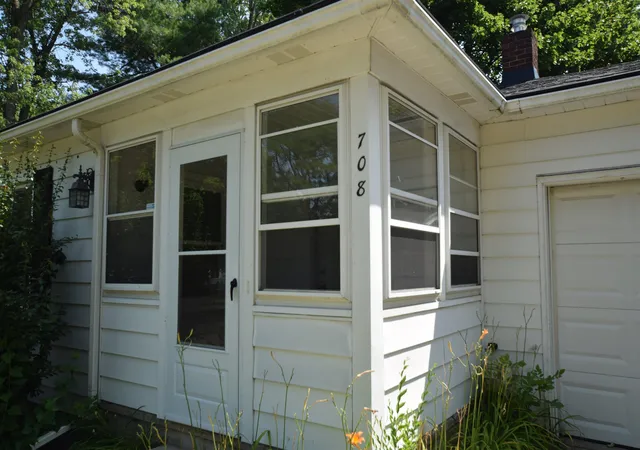 Photo 2 of Sale Pending at 708 Cypress St, Midland, MI 48642 | MLS# 50215247 | Listing updated on 2026-08-19