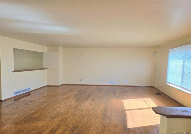 Photo 2 of Single family home for sale at 8702 Hazelton St, Dearborn Heights, MI 48127 | MLS# 61019029 | Listing updated on 2026-08-30