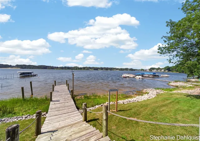 Homes for sale in Norton Shores, MI | 3710 Mona Kai Blvd #14, Norton Shores, MI 49444 | MLS# 70543337