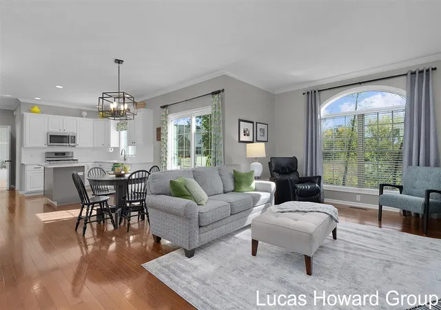 Photo 4 of Sale Pending at 4972 Luxemburg St, Grand Rapids, MI 49546 | MLS# 70501072 | Listing updated on 2025-12-10